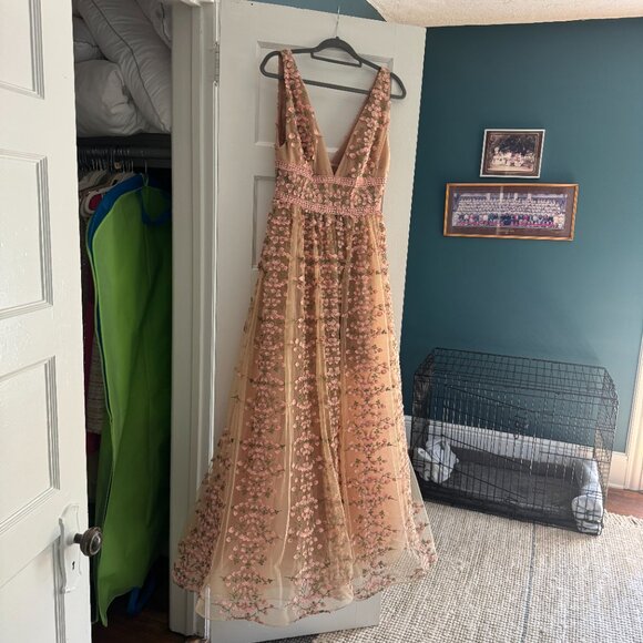 Black Tie Formal Dress: Bronx and Banco Megan Maxi Dress (M) - Picture 3 of 8